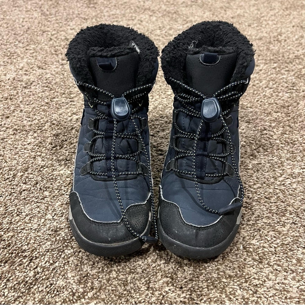 Merrell Snow Crush 3.0 Waterproof Boot Navy/Green Kids size 4M insulated toggle